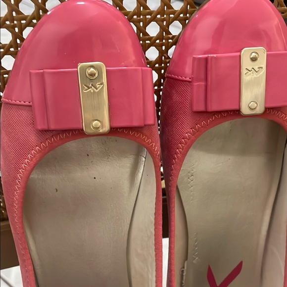 Anne Klein Sport Pink Flats with Bow Accent like new - Picture 1 of 3